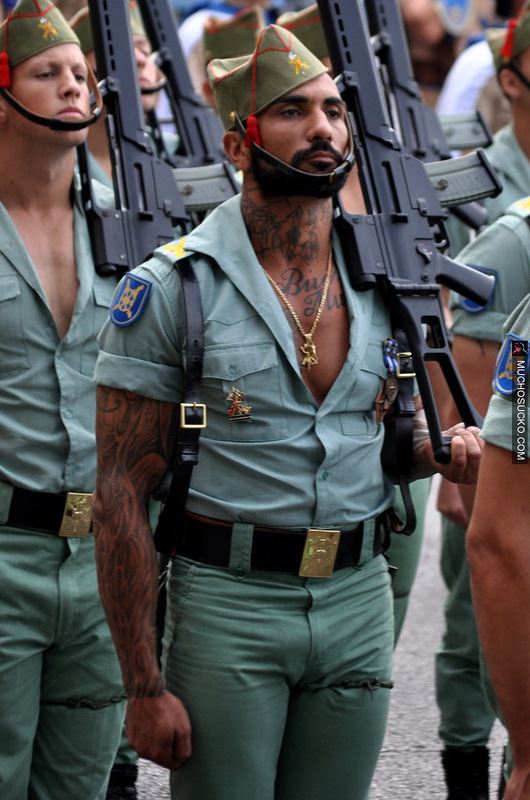 530x800, 155 Kb / армия, строй, винтовка