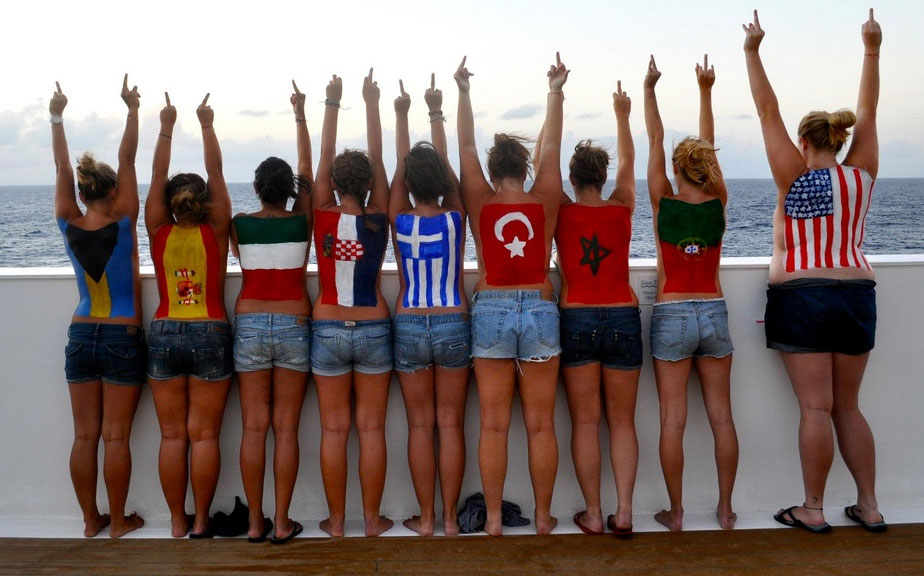 924x576, 110 Kb / флаги, бодиарт, америка, толстая