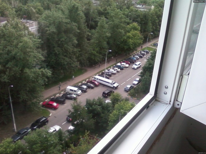 700x525, 91 Kb / лимузин, парковка