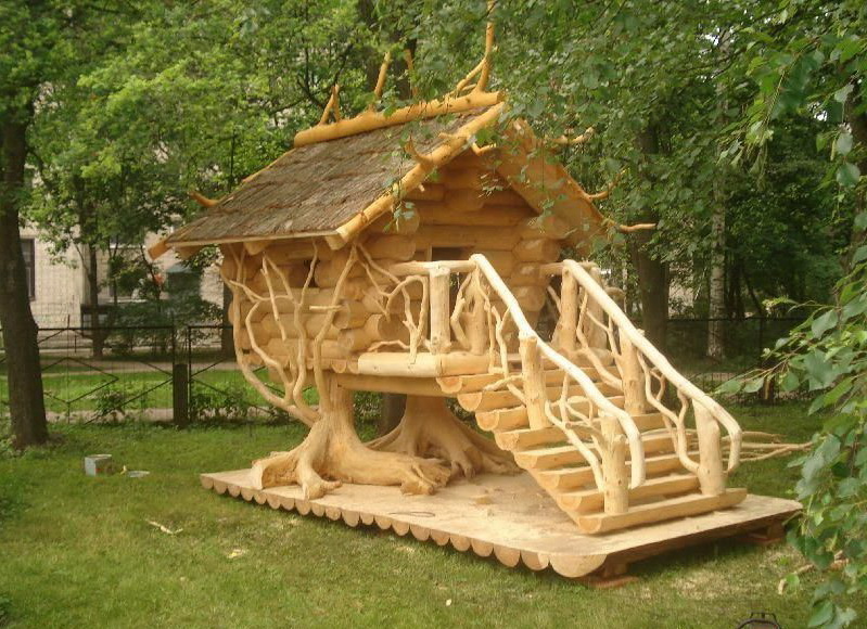 799x580, 208 Kb / изба, лестница