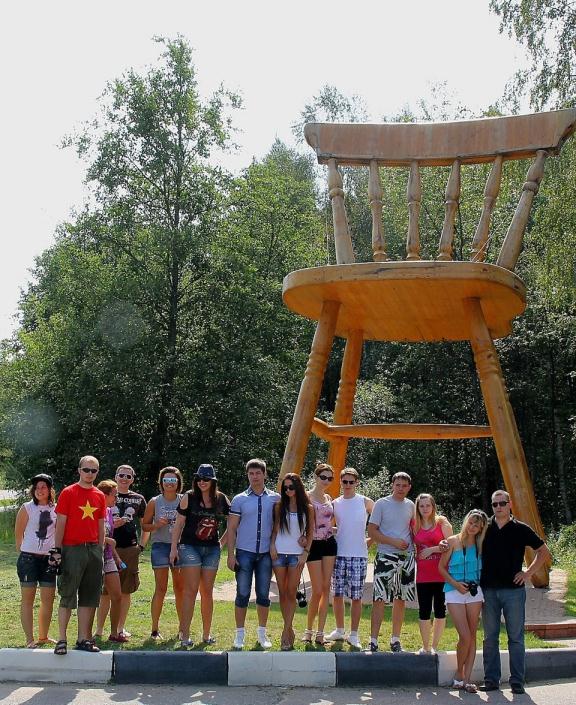 576x705, 107 Kb / стул, макро