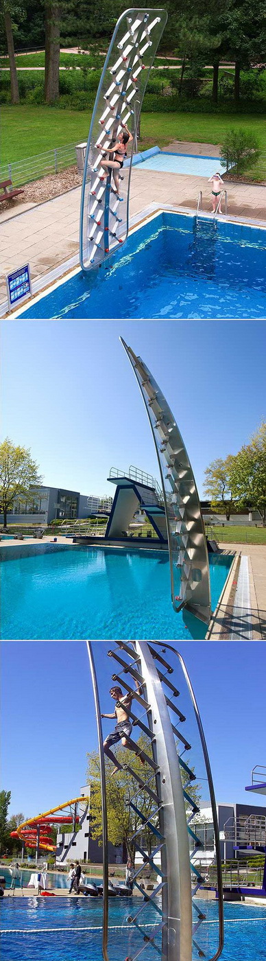 388x1400, 278 Kb / скалолаз, бассейн, прыжок