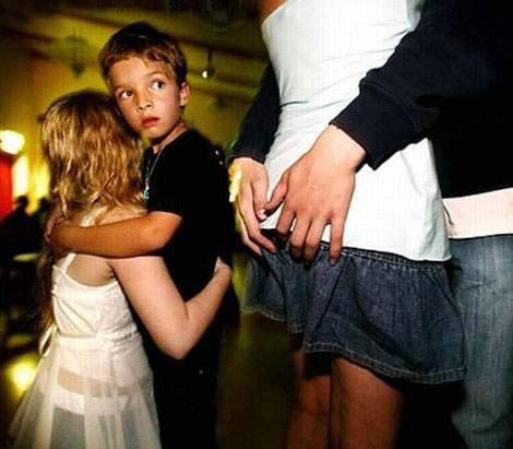 470x411, 42 Kb / обнимать