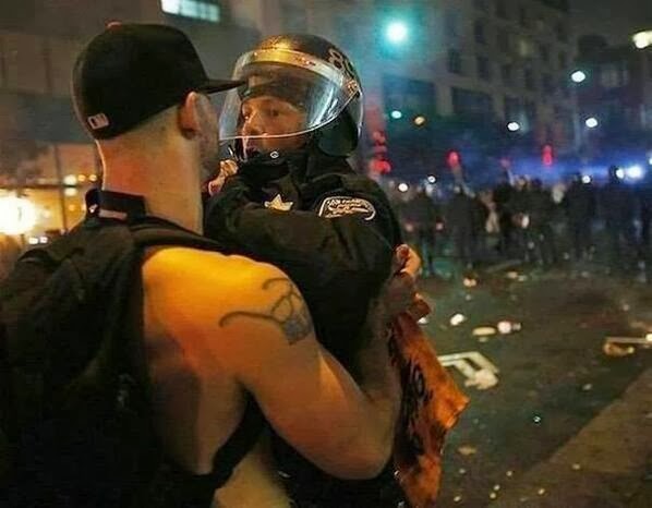 598x466, 40 Kb / киев, беркут, майдан, революция