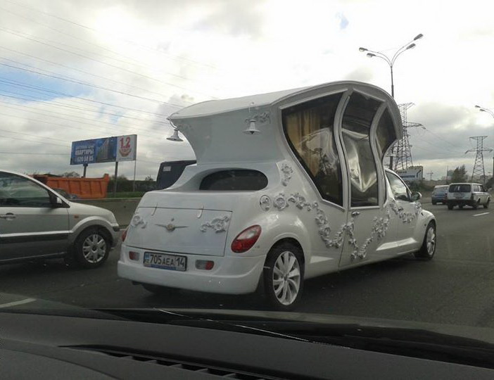 702x540, 90 Kb / лимузин, авто, карета