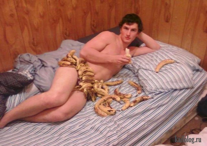 700x496, 71 Kb / бананы, постель, чувак