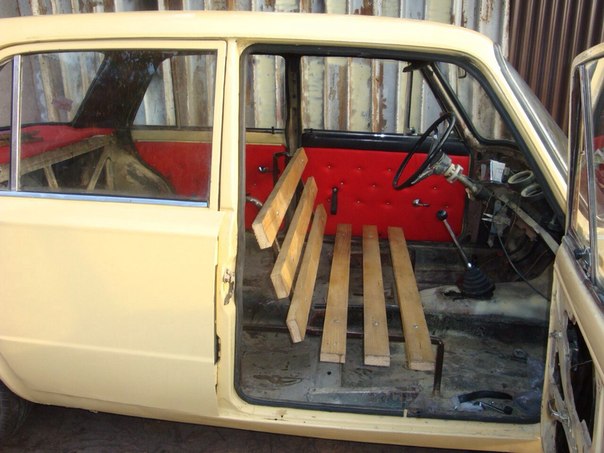 604x453, 63 Kb / авто, скамейка, лавка, руль