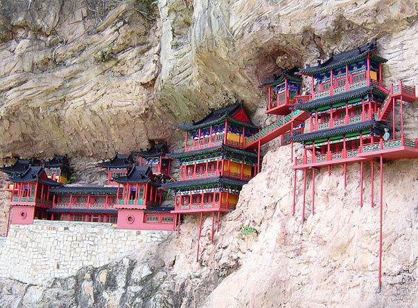 603x445, 150 Kb / скала, дом