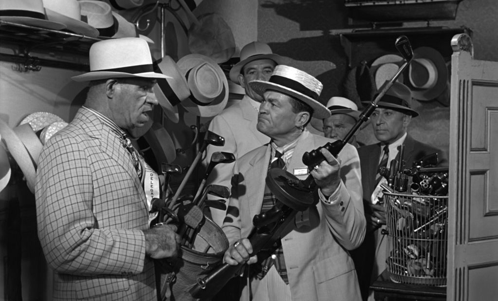 1023x618, 96 Kb / актёры, филиал, чикаго, клюшки, автомат, томпсон