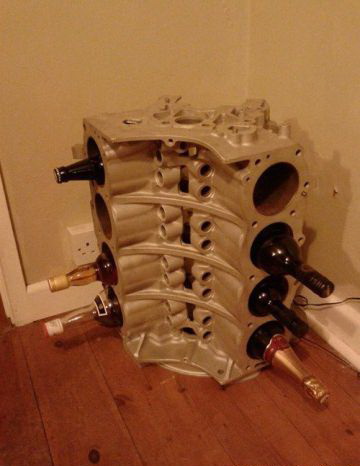 360x466, 39 Kb / винотека, цилиндр, двигатель, блок цилиндров, V8