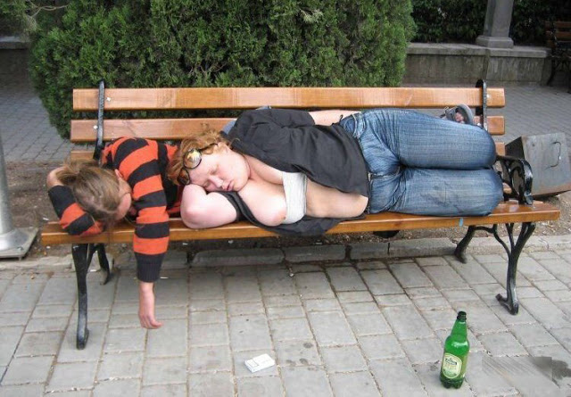 640x445, 92 Kb / лавка, колорад, девушка, сиська, сон