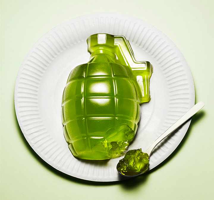 720x674, 325 Kb / граната, желе, лимонка, ложка