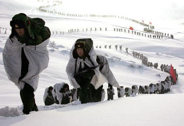 600x413, 33 Kb / китайцы, вереница, снег, сибирьнаш, политота