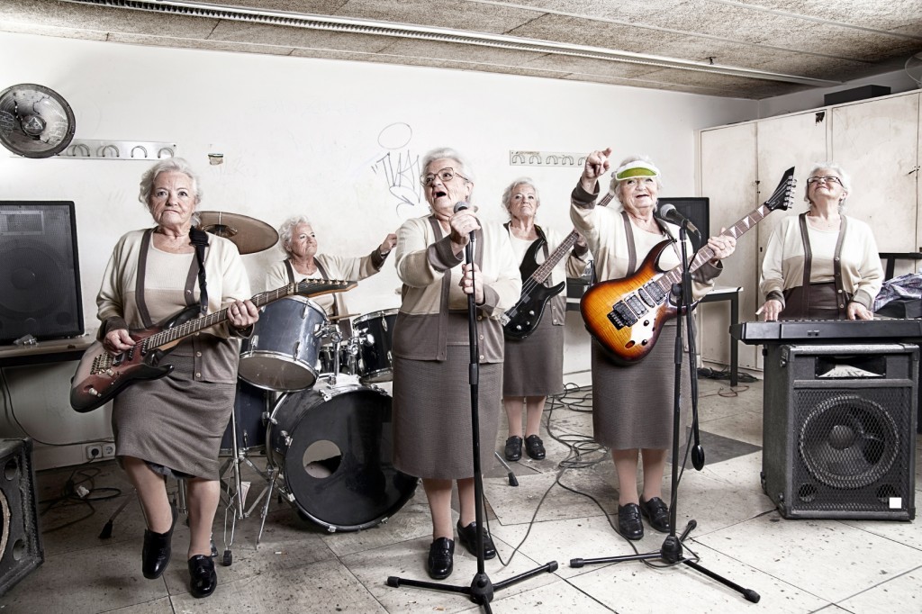 1024x682, 209 Kb / бабка, рок, бэнд