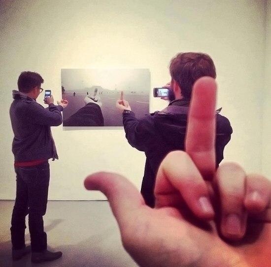 550x543, 69 Kb / Фак, якобы исскуство, селфи, придурки