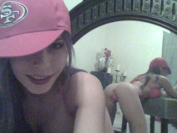 604x453, 46 Kb / селфи, кепка, зеркало