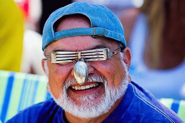 650x433, 60 Kb / вилка, очки, кепка