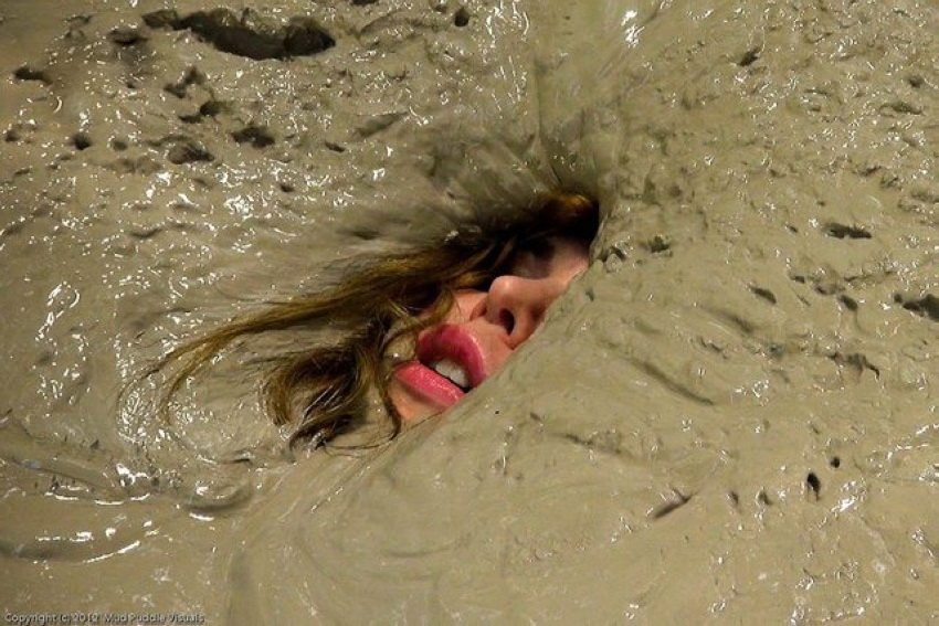 850x567, 199 Kb / грязь, ил, глина, губы, рот, зубы, нос