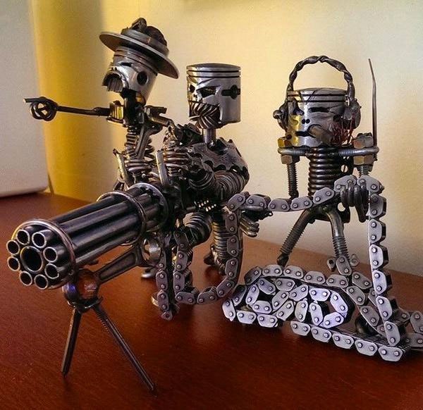 600x582, 81 Kb / Поршень, солдаты, железо, пулемёт