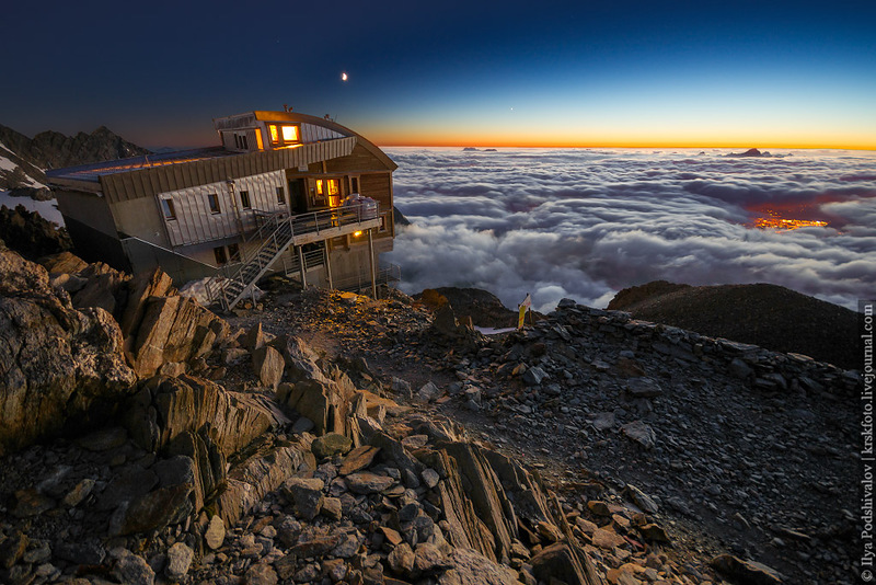 800x534, 207 Kb / горы, облака, дом