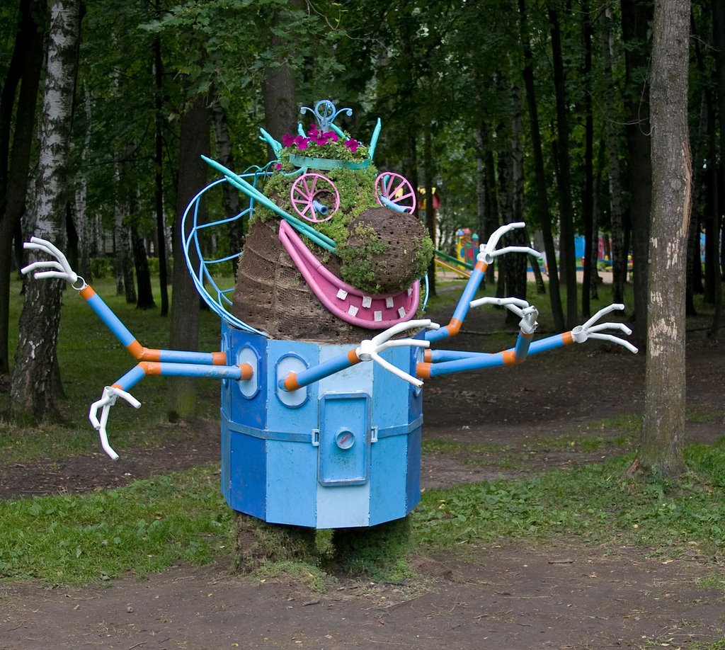 1024x918, 247 Kb / громозека, клумба