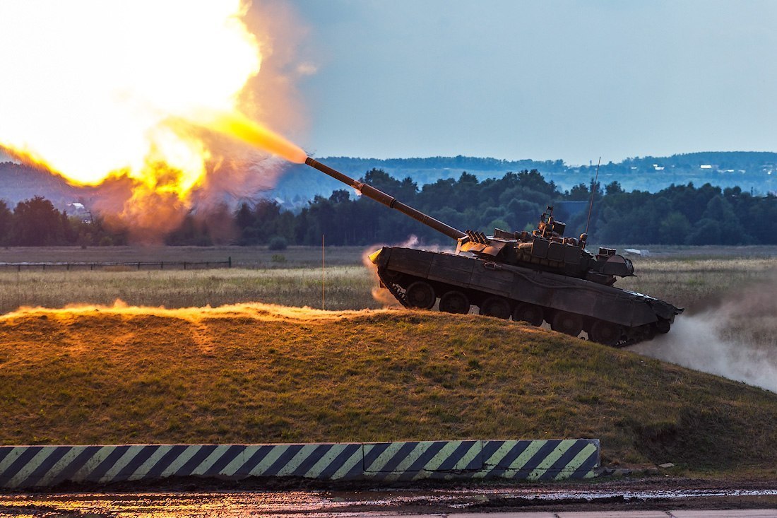 1100x733, 183 Kb / танк, выстрел, т-80