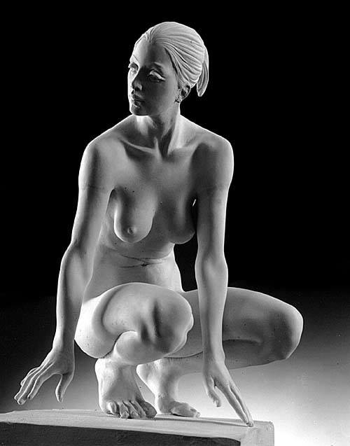 500x637, 27 Kb / скульптура, сиськи