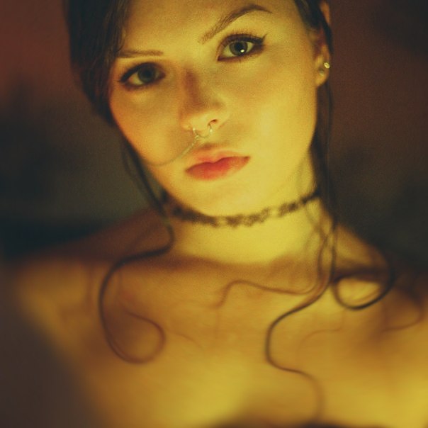 604x604, 36 Kb / сережка, блядь, цепочка