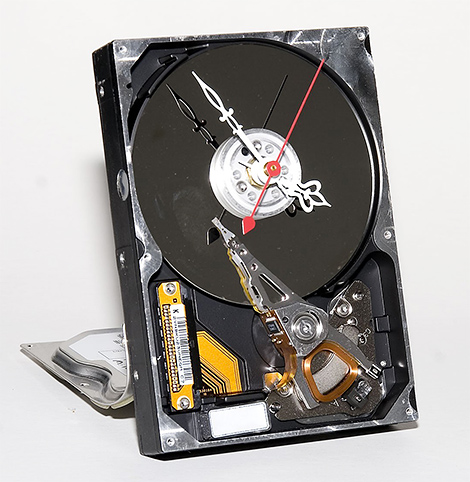 470x482, 111 Kb / часы, жесткий диск,