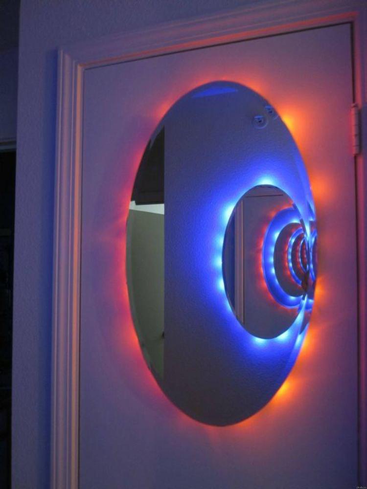 750x1000, 52 Kb / Портал, подсветка, дверь, зеркало