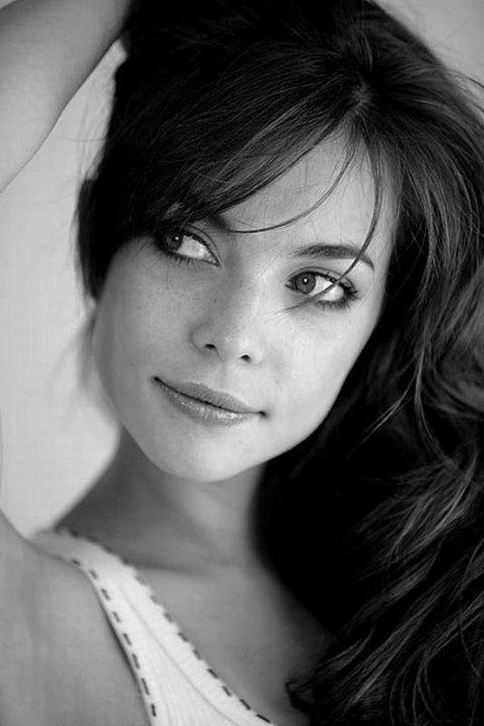 534x800, 51 Kb / девушка, красивая, ч/б