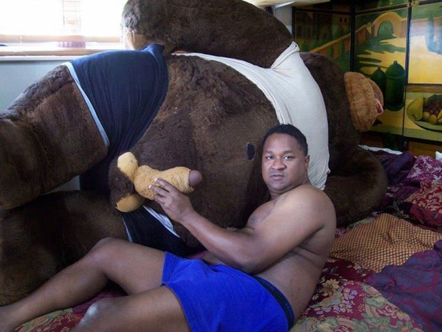 640x480, 52 Kb / косплей, медведь, спит, ахтунг