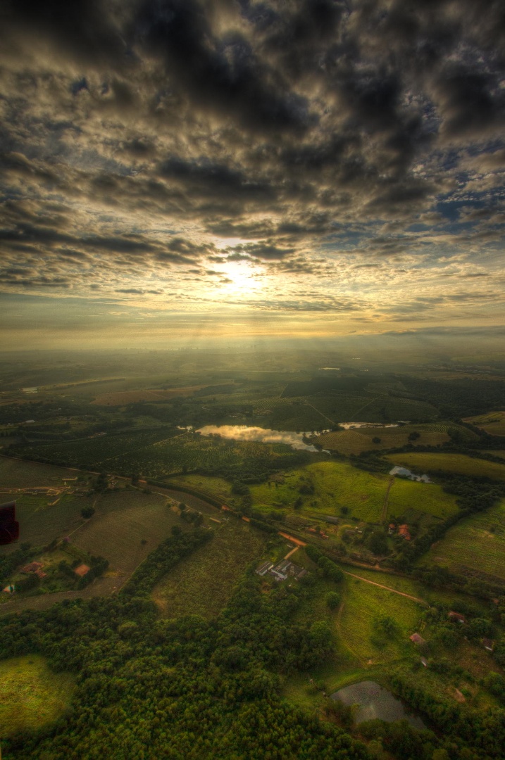 717x1080, 287 Kb / небо, земля, сверху