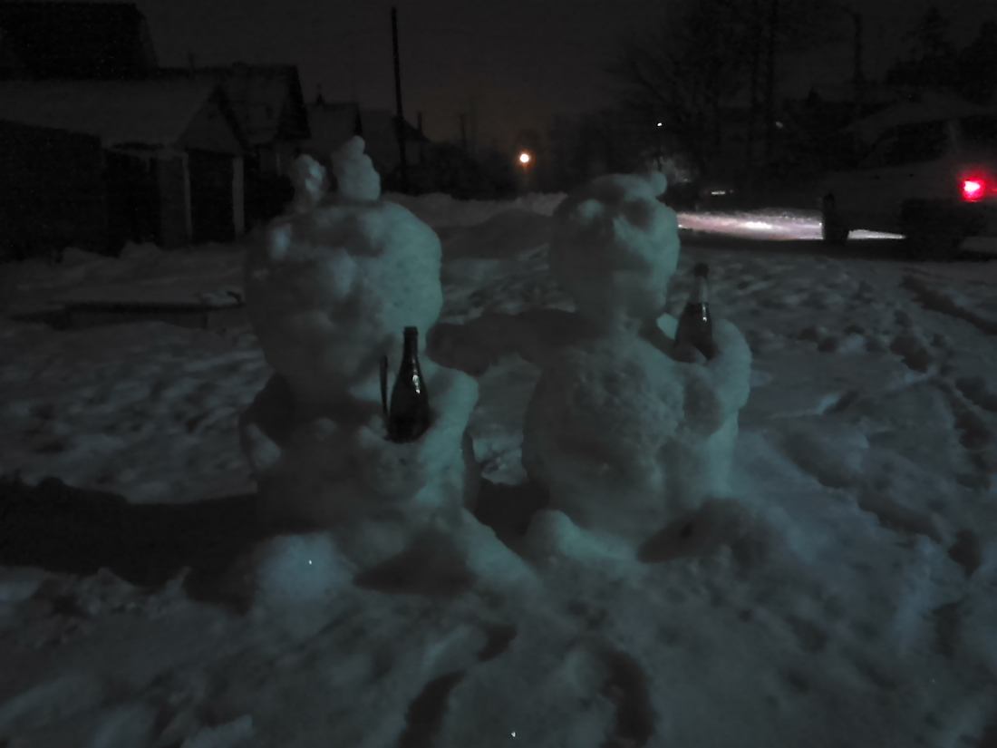 1100x825, 236 Kb / снеговик, бутылка