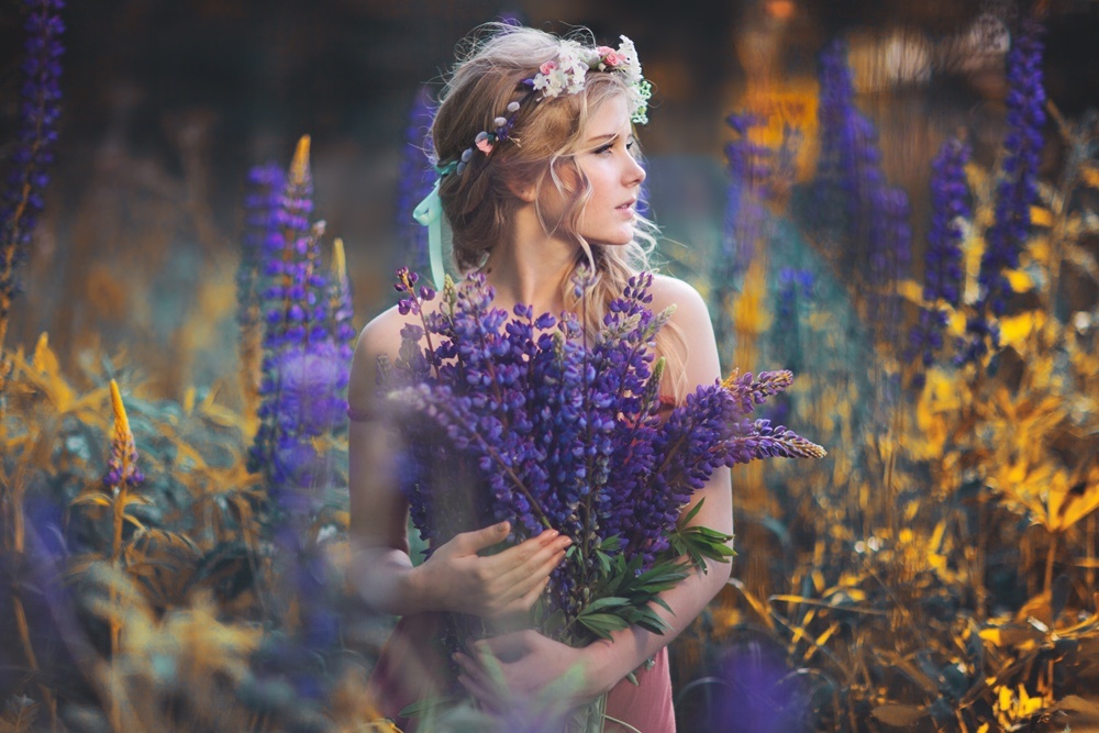 1000x667, 200 Kb / absentii, Klaudia, Rataj, девушка, блондинка, цветок, люпин