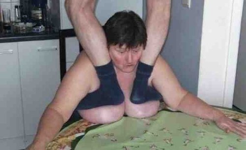 500x305, 26 Kb / бдсм, носки, взгляд