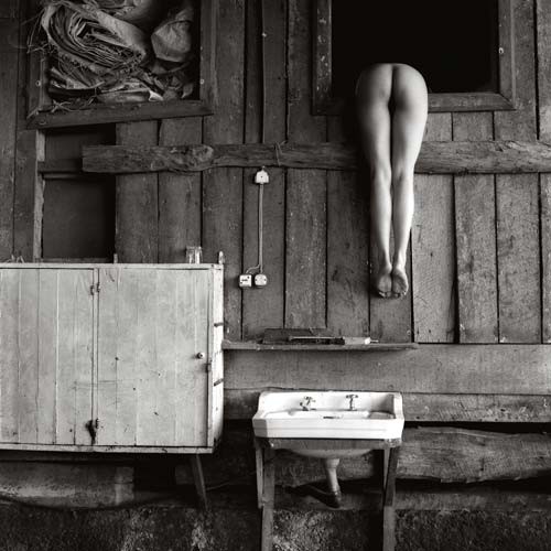 500x500, 52 Kb / умывальник, ч/б, ракурс, раком