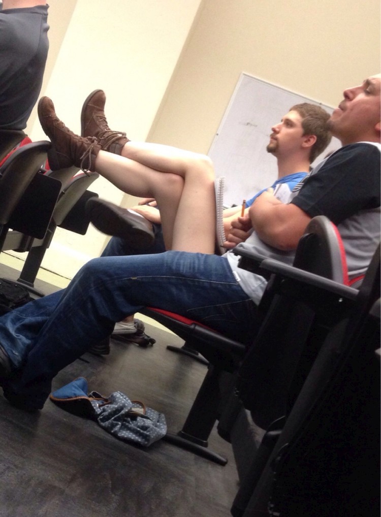 750x1018, 130 Kb / ноги, не сразу