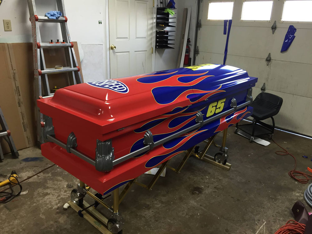 1000x750, 142 Kb / гроб, раскраска, скорость