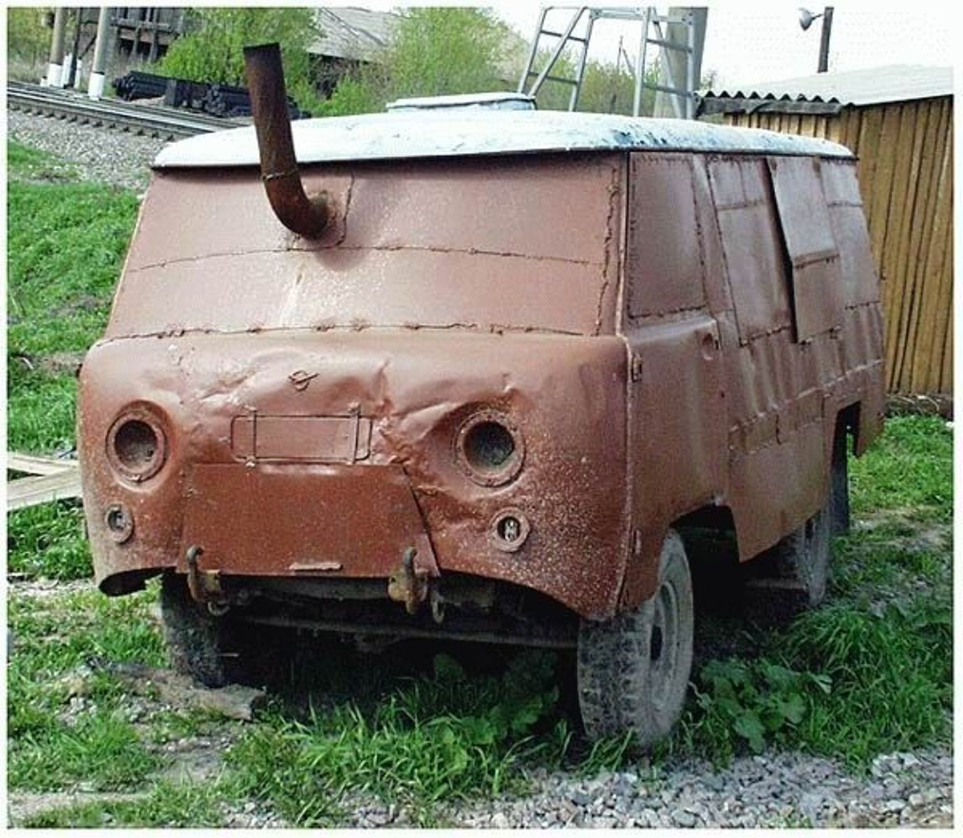 1379x1200, 268 Kb / Уаз, буханка, труба, баня