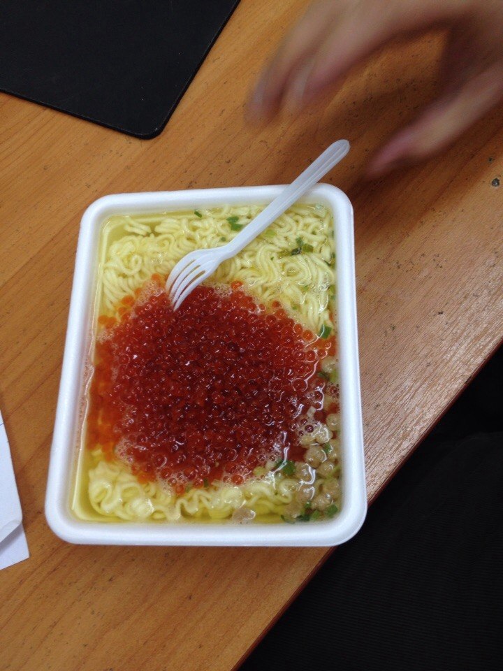 720x960, 139 Kb / лапша, доширак, красная икра