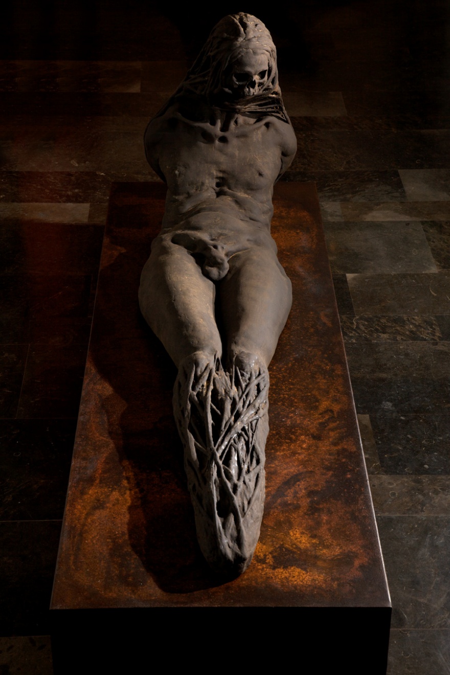 880x1320, 287 Kb / скульптура, мошонка, пипирка, скелет