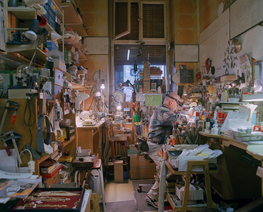 886x716, 172 Kb / мастерская, часовая, ювелирная, кабинет, профессиональный бардак