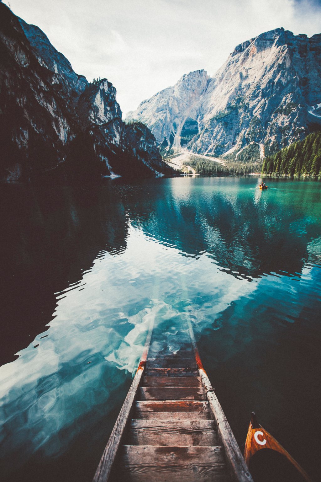 1024x1536, 285 Kb / лестница, каноэ, лодка, горы, под водой