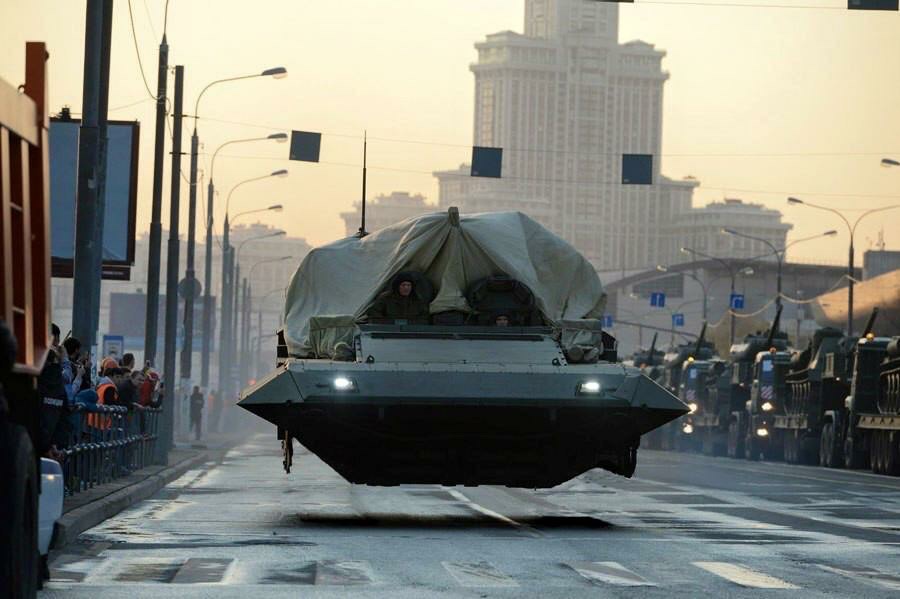 900x599, 99 Kb / Танк, асфальт, секре, оружие