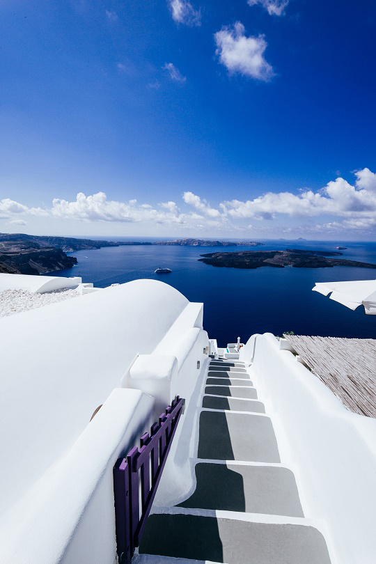 540x810, 185 Kb / небо, лестница, ворота, ступеньки, остров, море