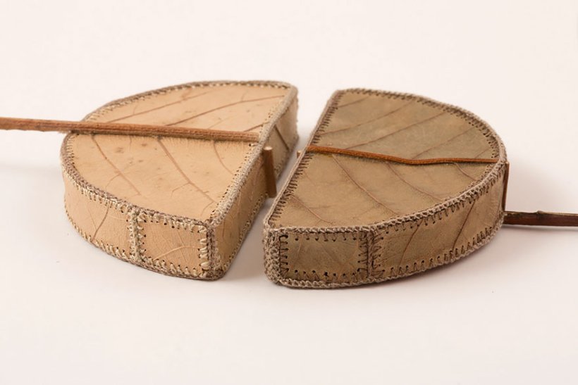 820x547, 44 Kb / лист, нить, узор, композиция