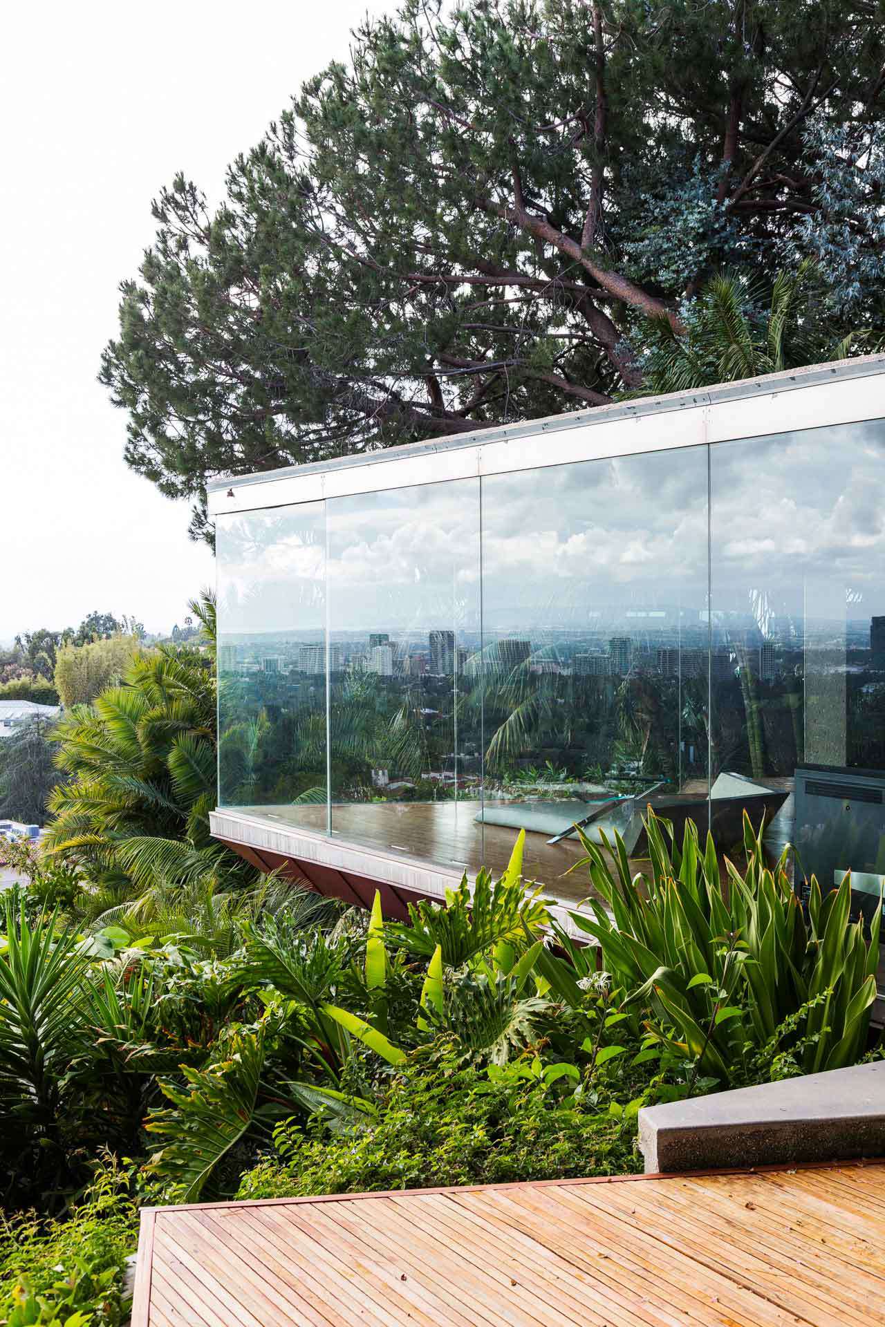 1280x1920, 327 Kb / архитектура, стекло