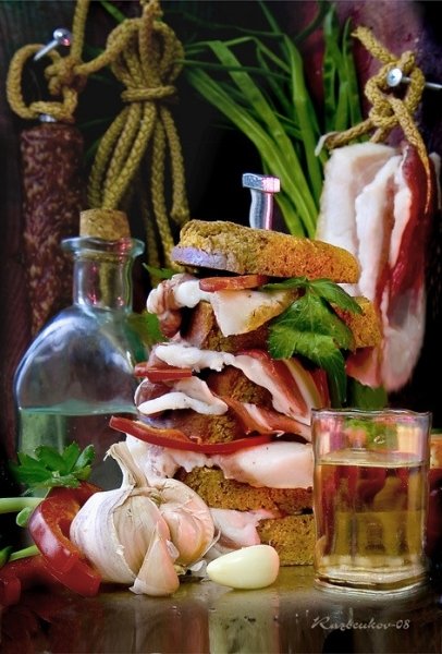 406x600, 70 Kb / пятница, водка, сало, чеснок, гамбургер, болт