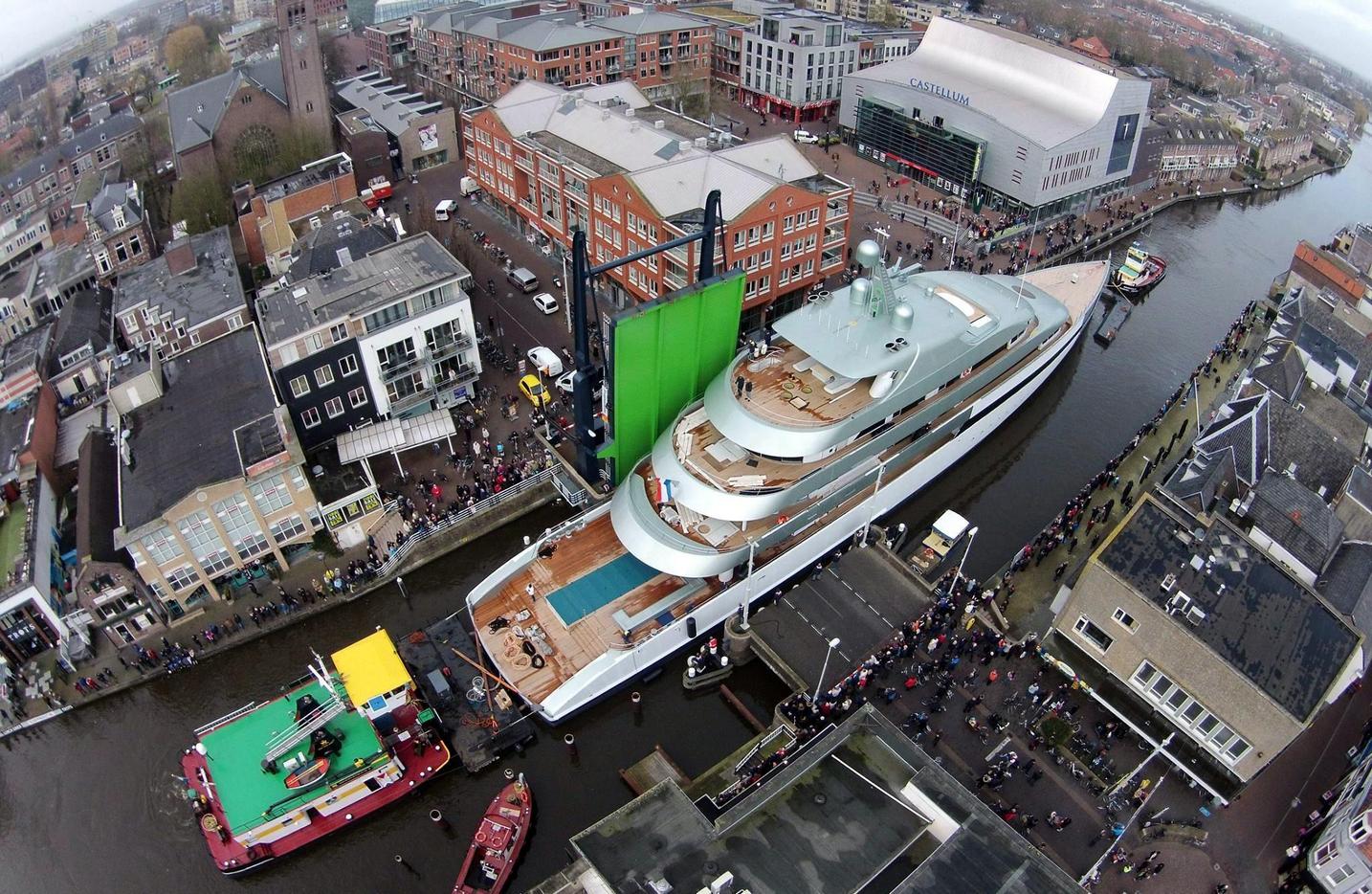 1434x934, 307 Kb / Корабль, мост, город, буксир